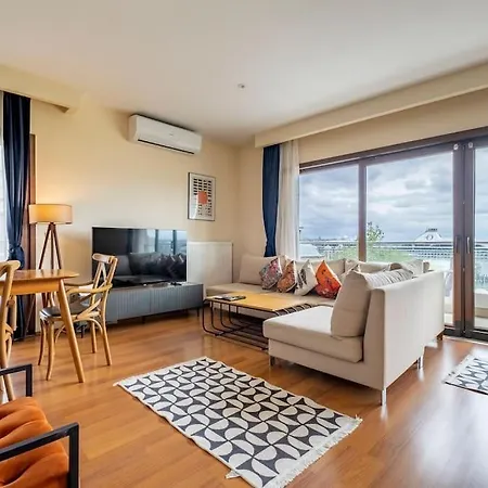 アパート Duplex With Stunning Sea View, 3br, 2ba イスタンブール