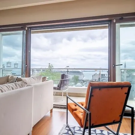 Duplex With Stunning Sea View, 3br, 2ba Istambul